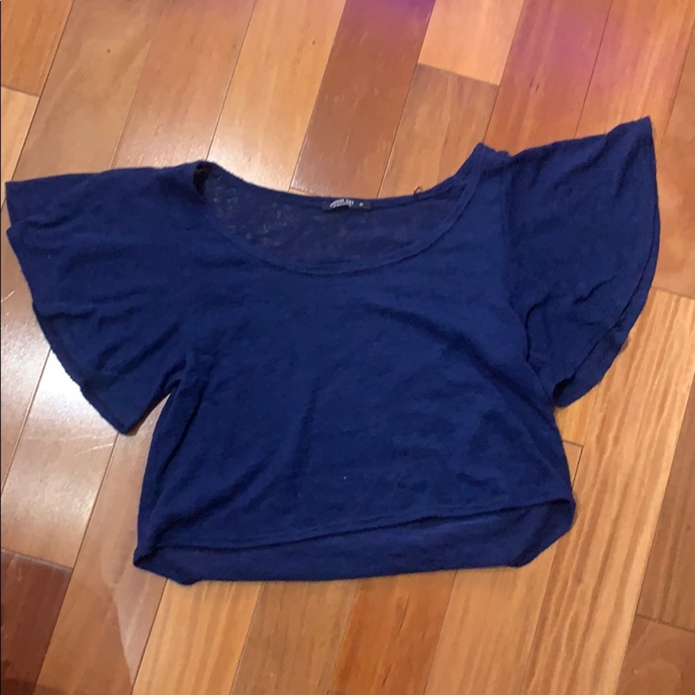 Unique cropped shirt